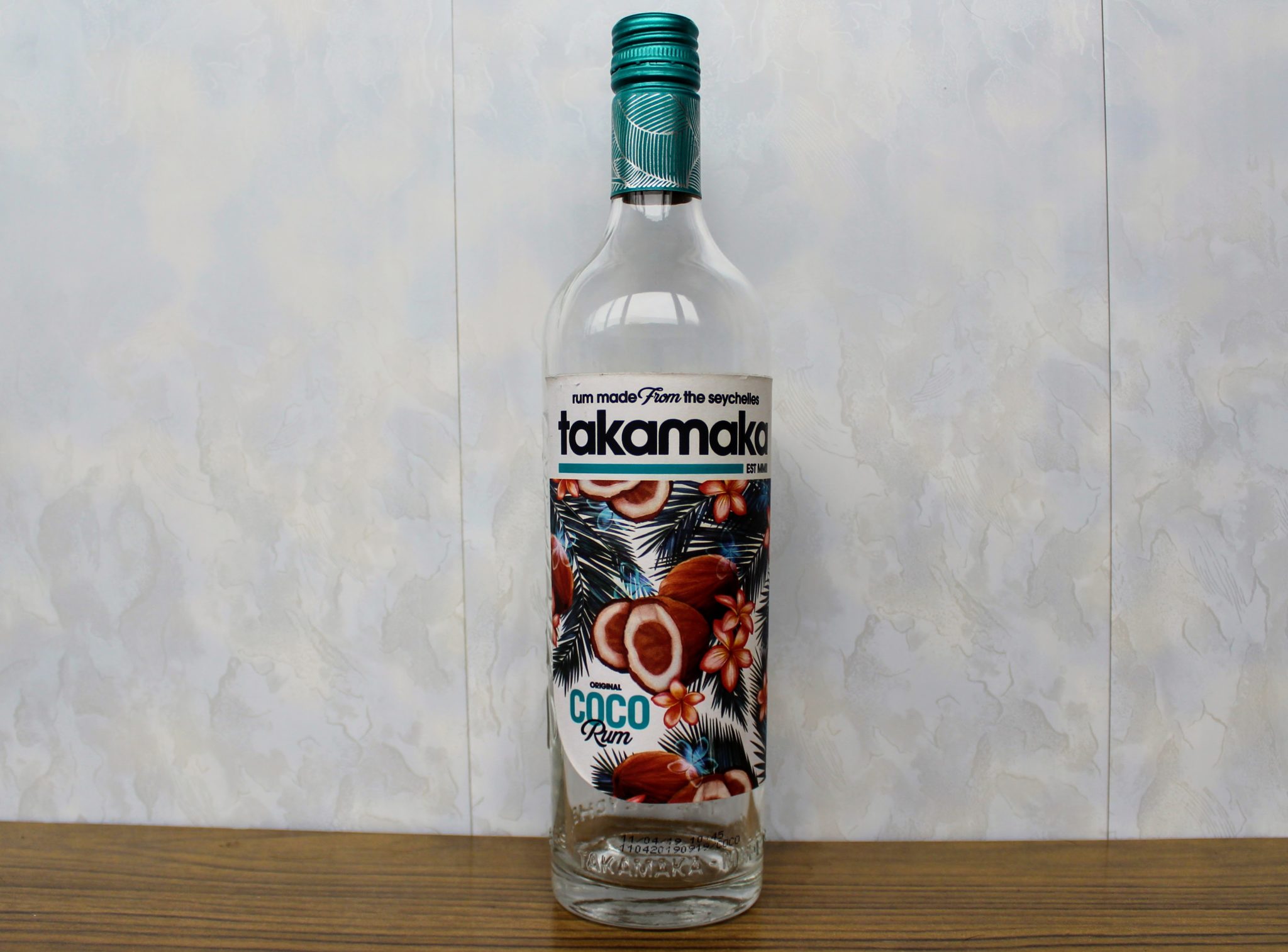 Takamaka ром. Ром Такамака Кокос. Takamaka сувениры. Ром Takamaka Coco, 0.7 л. Ром 69 Такамака.